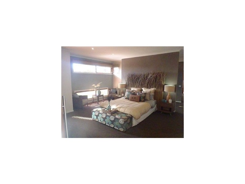 3 Nature Circuit, Cranbourne North VIC 3977