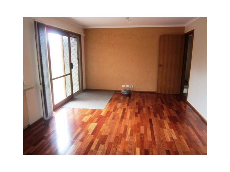 8 Shawnee Court, Narre Warren VIC 3805