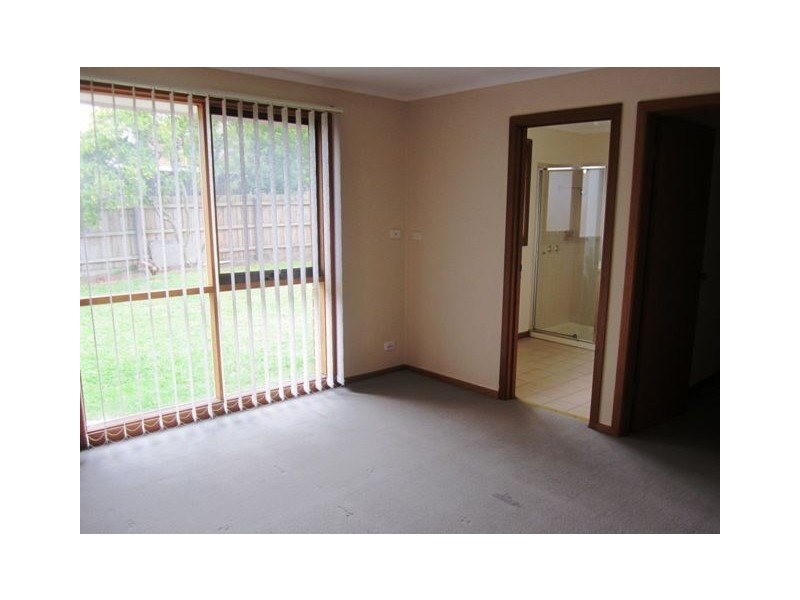 8 Shawnee Court, Narre Warren VIC 3805