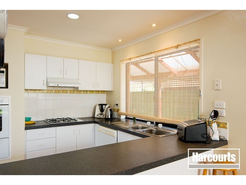 58 Broome Crescent, Cranbourne North VIC 3977