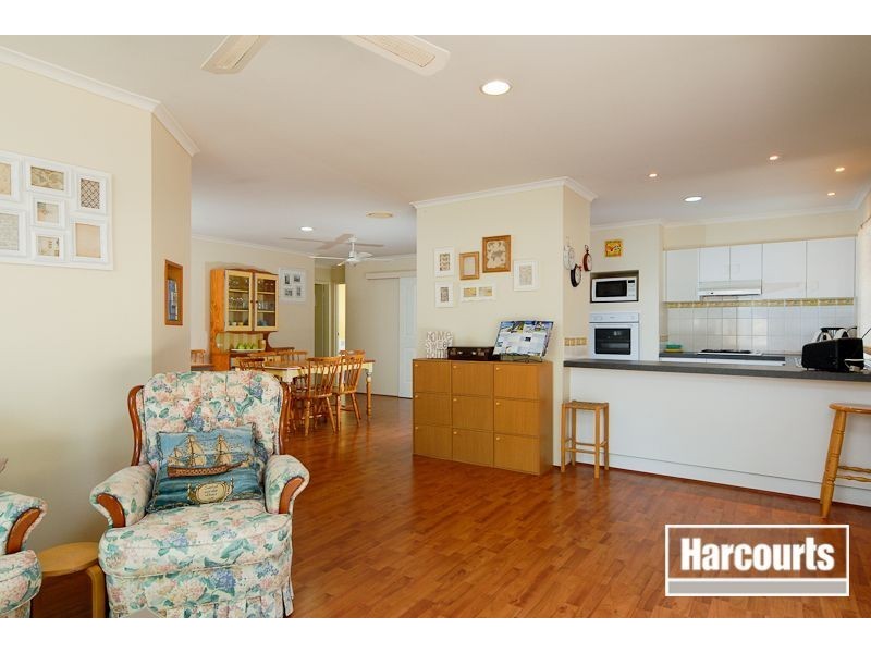 58 Broome Crescent, Cranbourne North VIC 3977