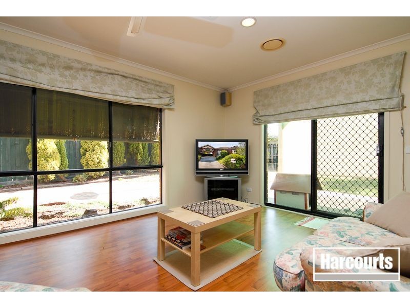 58 Broome Crescent, Cranbourne North VIC 3977