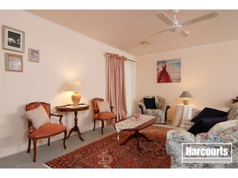 58 Broome Crescent, Cranbourne North VIC 3977