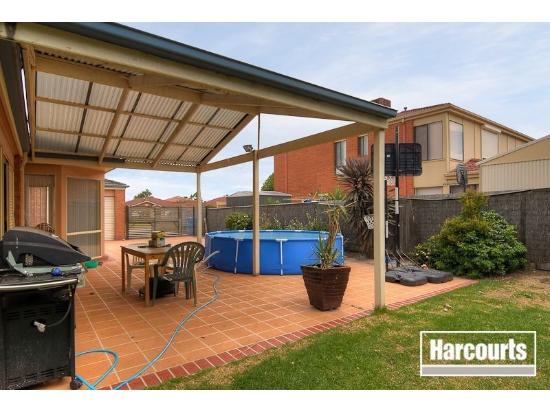 28 Cromford Crescent, Narre Warren South VIC 3805