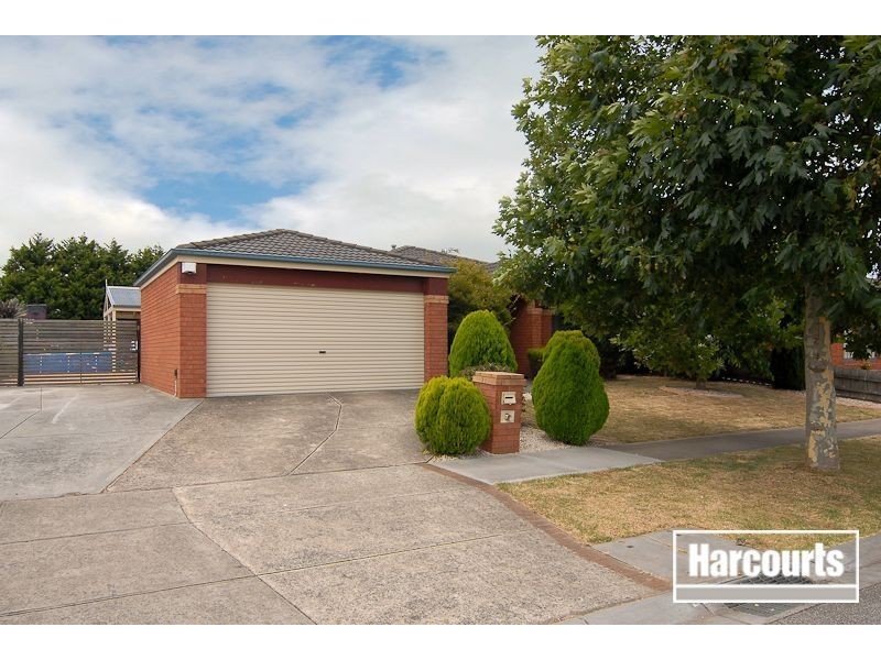 28 Cromford Crescent, Narre Warren South VIC 3805