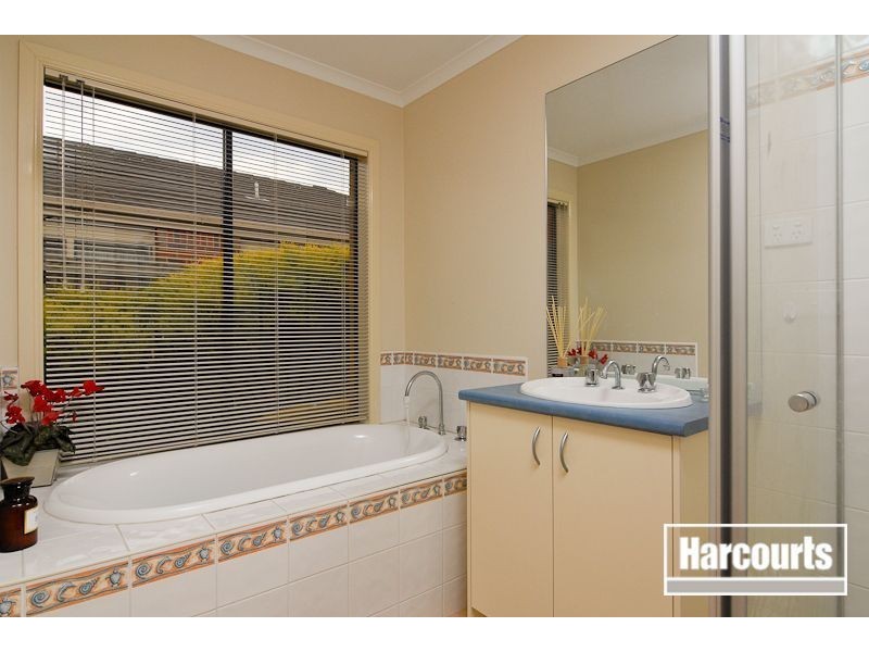 52 Fleet Street, Narre Warren South VIC 3805