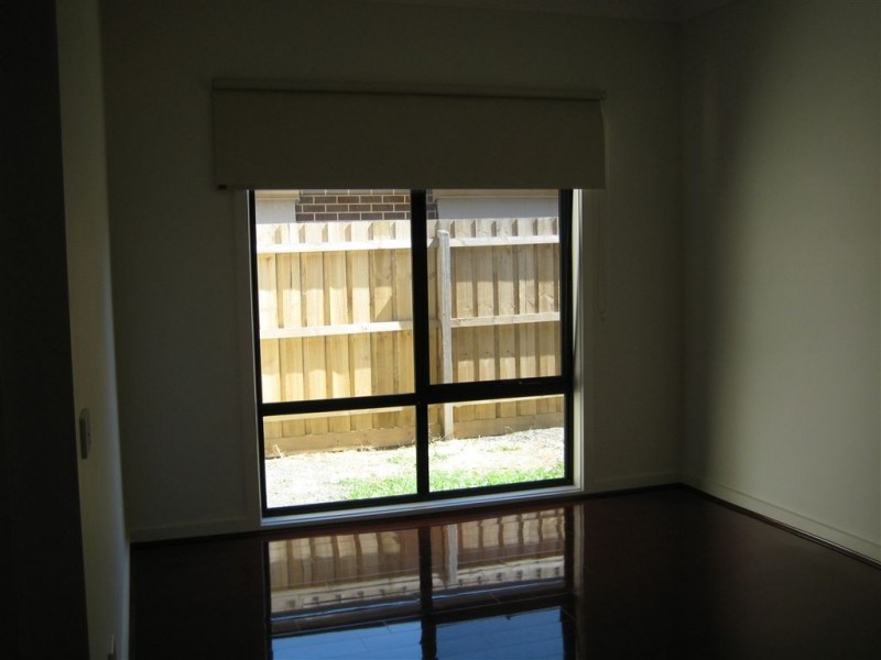 11 Bambi Place, Pakenham VIC 3810