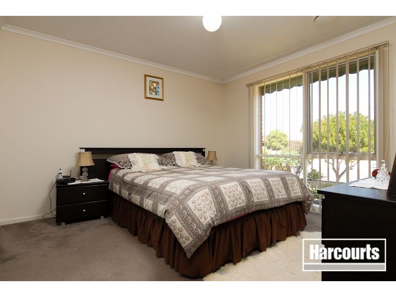 50 Narellan Drive, Hampton Park VIC 3976