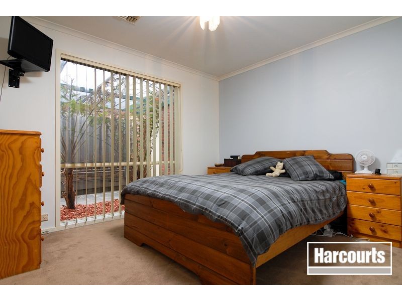 21 Artists Crescent, Narre Warren South VIC 3805
