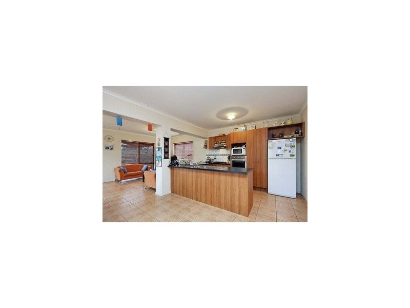 8 Nottingham Street, Narre Warren South VIC 3805