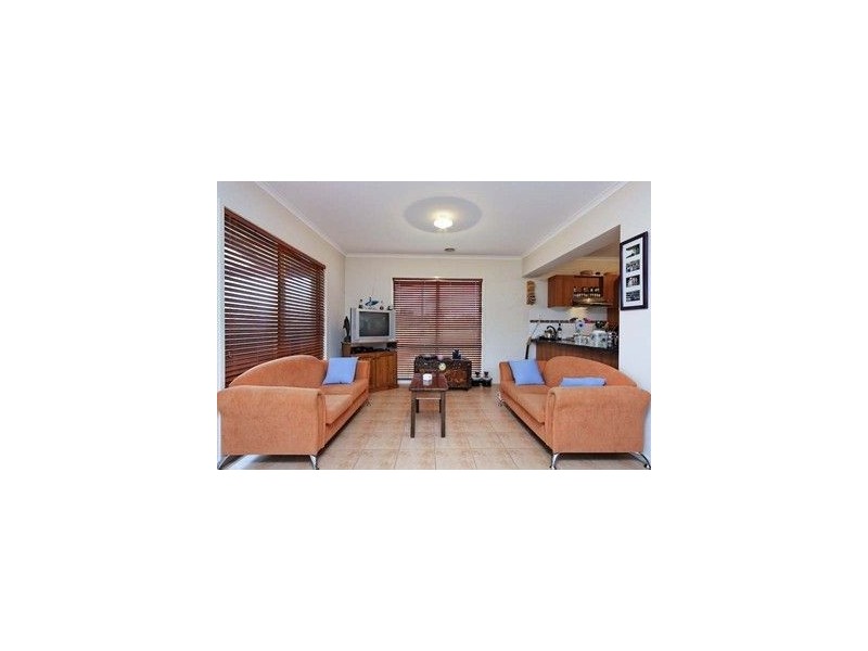 8 Nottingham Street, Narre Warren South VIC 3805