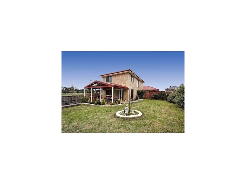 8 Nottingham Street, Narre Warren South VIC 3805