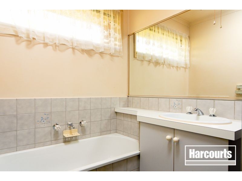 29 Marjoram Close, Hallam VIC 3803