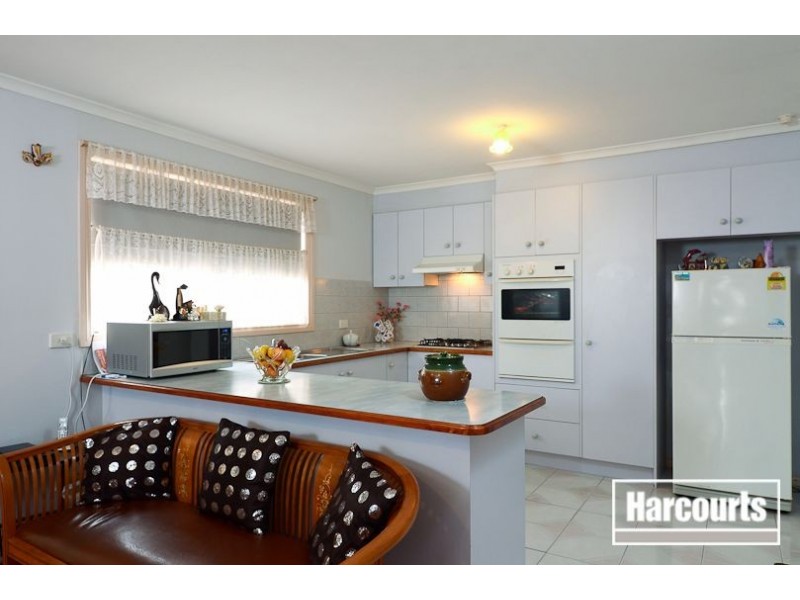 28 Eleanore Crescent, Hallam VIC 3803