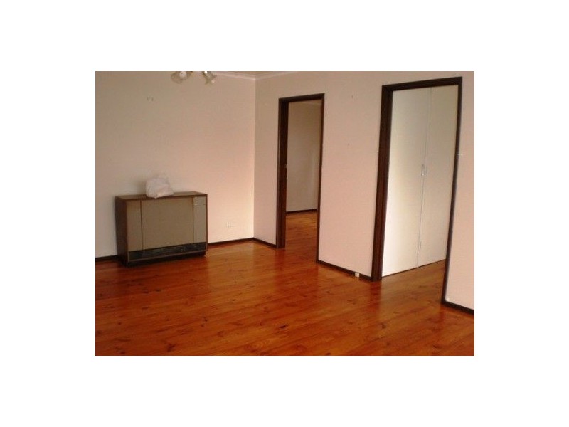 4 Stawell Street, Cranbourne VIC 3977