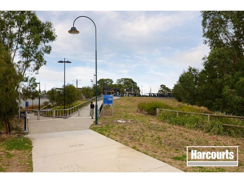 52 Olive Road, Lynbrook VIC 3975