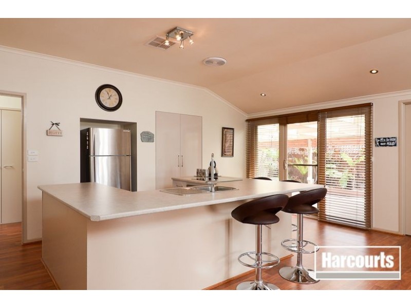 31 Baringa Park Drive, Narre Warren South VIC 3805