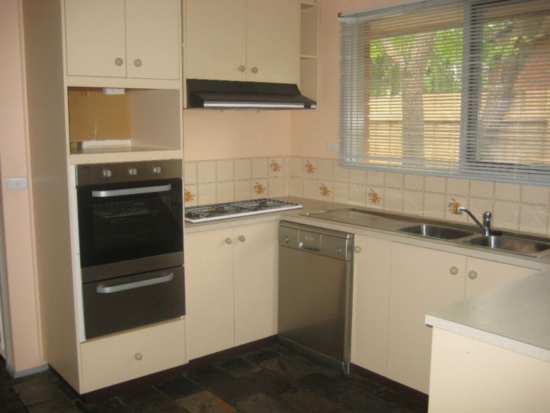 28 Franleigh Drive, Narre Warren VIC 3805