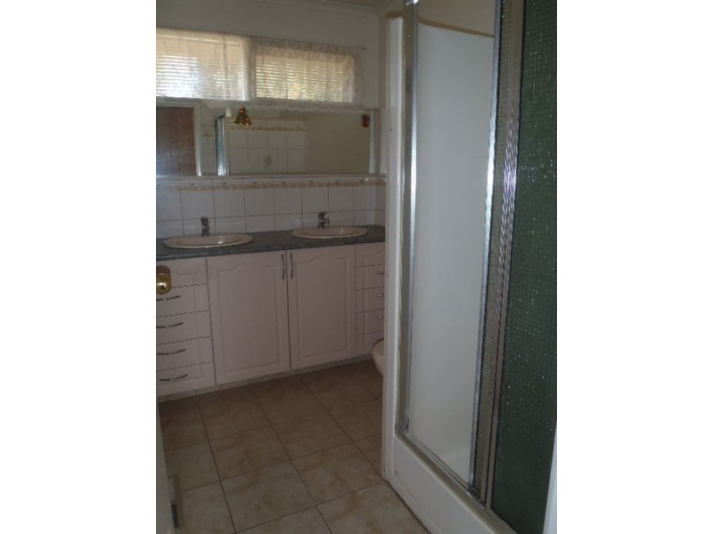 3 Westleigh Crescent, Narre Warren VIC 3805