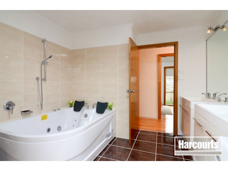 5A Golden Court, Doveton VIC 3177