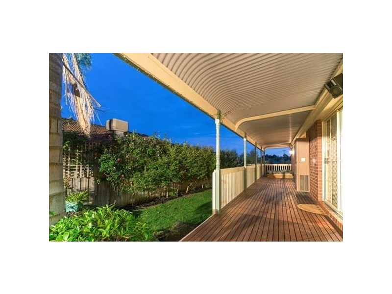 10 Kirkham Court, Berwick VIC 3806