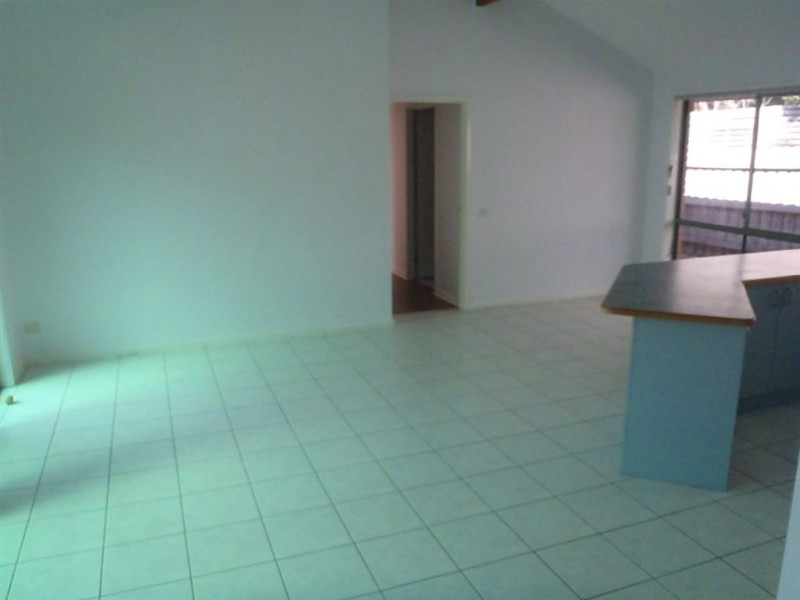 37 Strathaird Drive, Narre Warren South VIC 3805