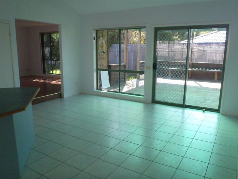 37 Strathaird Drive, Narre Warren South VIC 3805