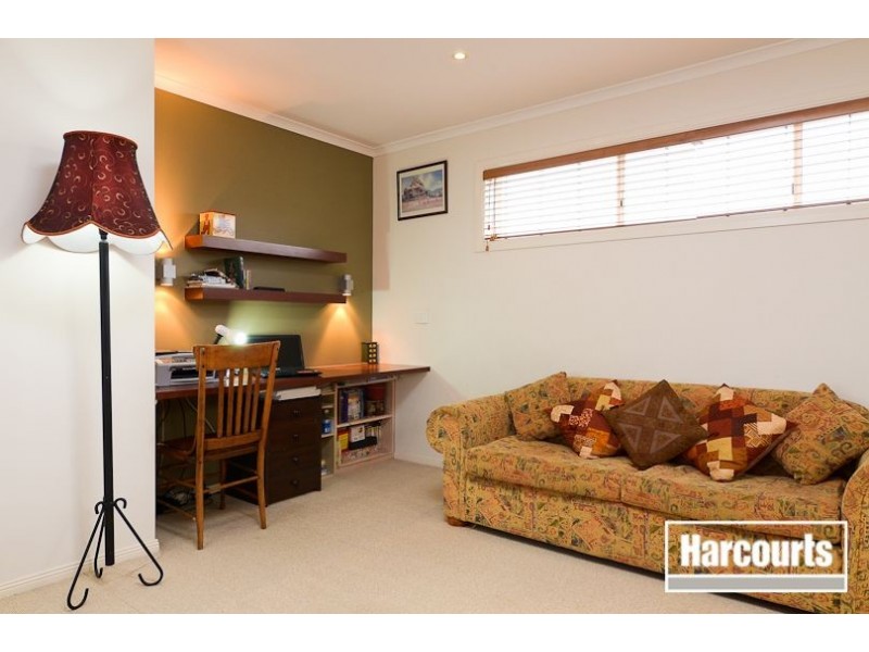 52 Golden Grove Drive, Narre Warren South VIC 3805