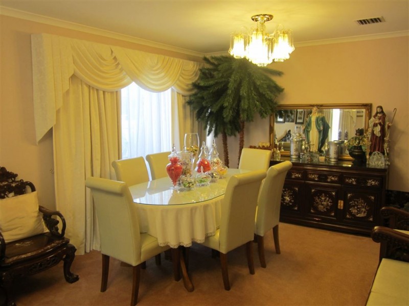 41 Robinswood Parade, Narre Warren South VIC 3805