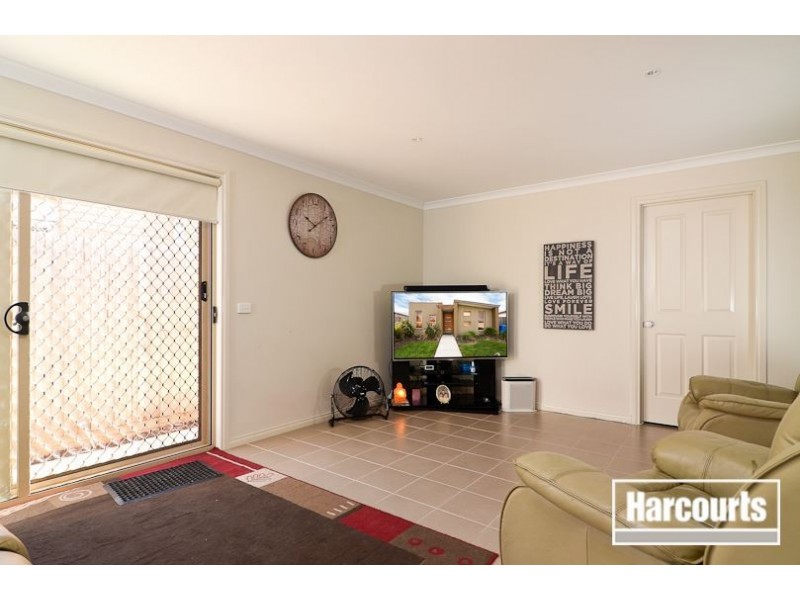 23 Pepperbush Circuit, Cranbourne VIC 3977