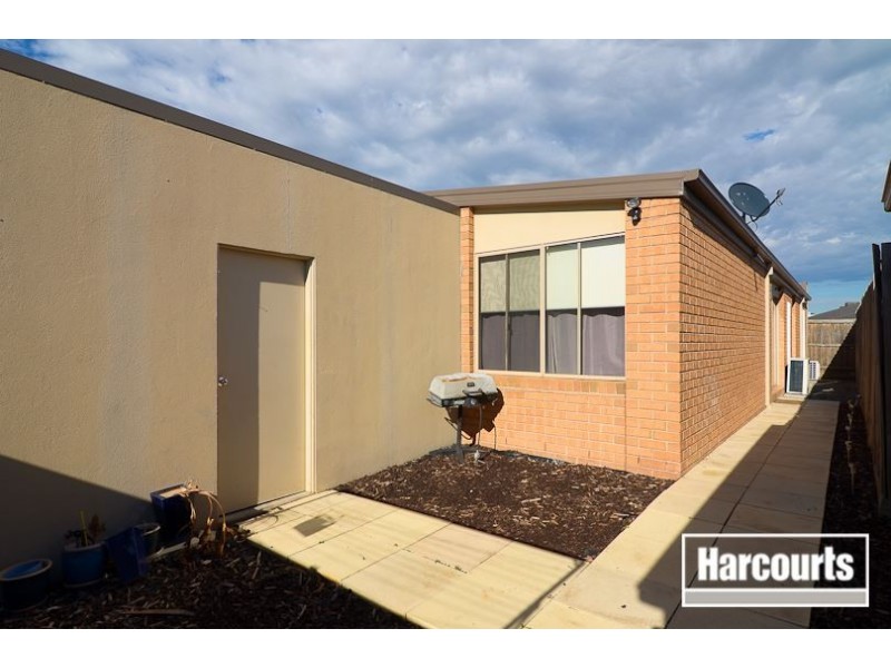 23 Pepperbush Circuit, Cranbourne VIC 3977