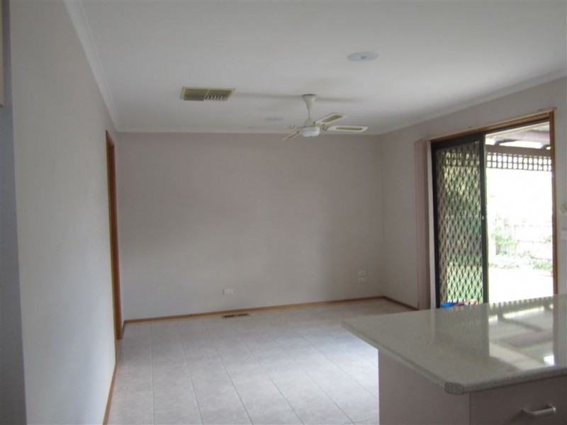 37 Tarcoola Drive, Narre Warren VIC 3805