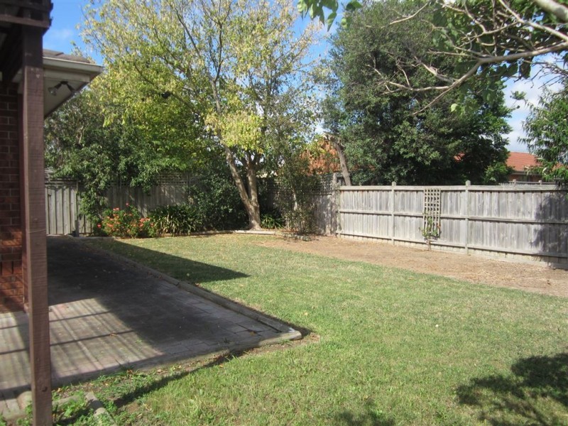 37 Tarcoola Drive, Narre Warren VIC 3805