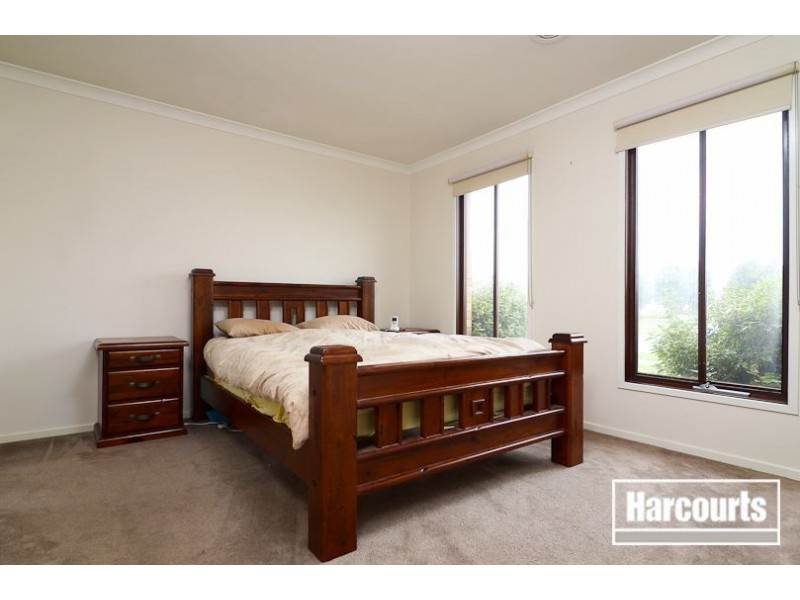 4 Vega Terrace, Cranbourne VIC 3977