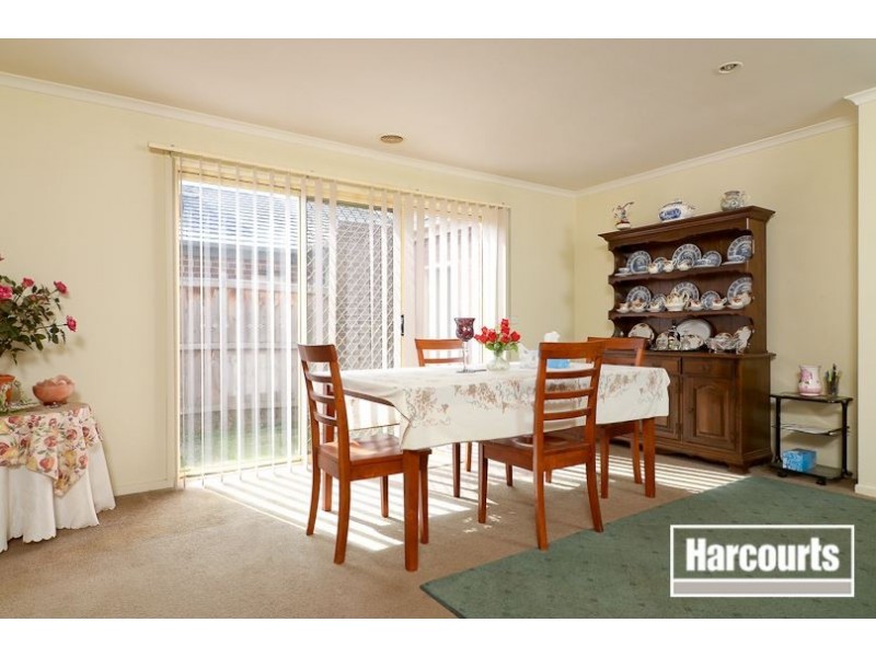 3 Penshurst Way, Cranbourne North VIC 3977