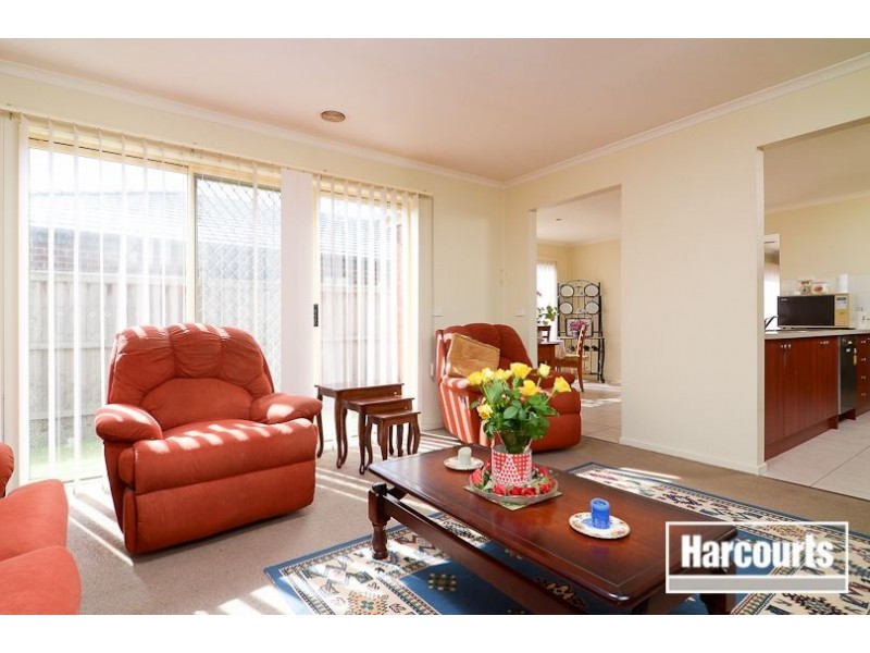 3 Penshurst Way, Cranbourne North VIC 3977