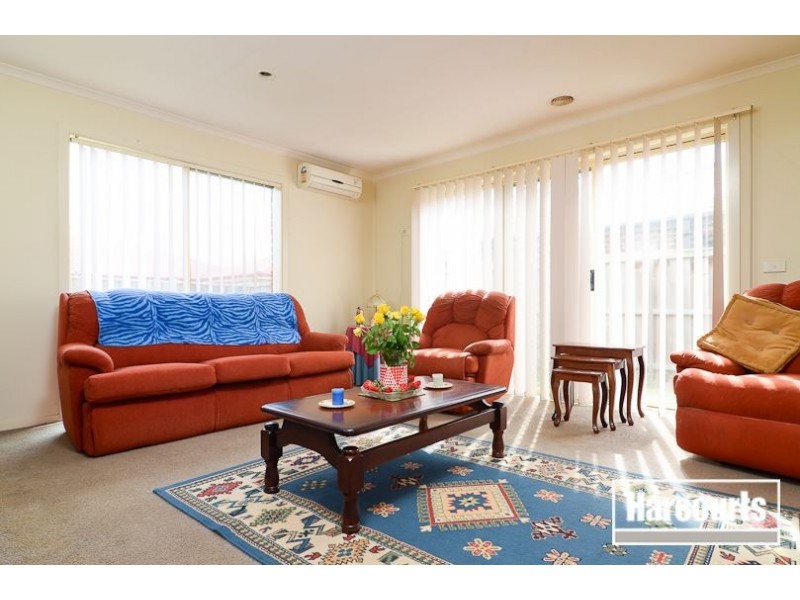3 Penshurst Way, Cranbourne North VIC 3977