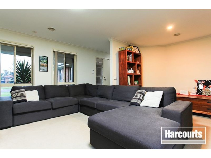 44 Emily Drive, Narre Warren VIC 3805