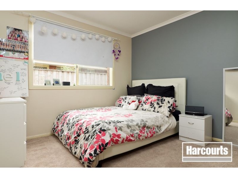 8 Falmouth Road, Narre Warren South VIC 3805