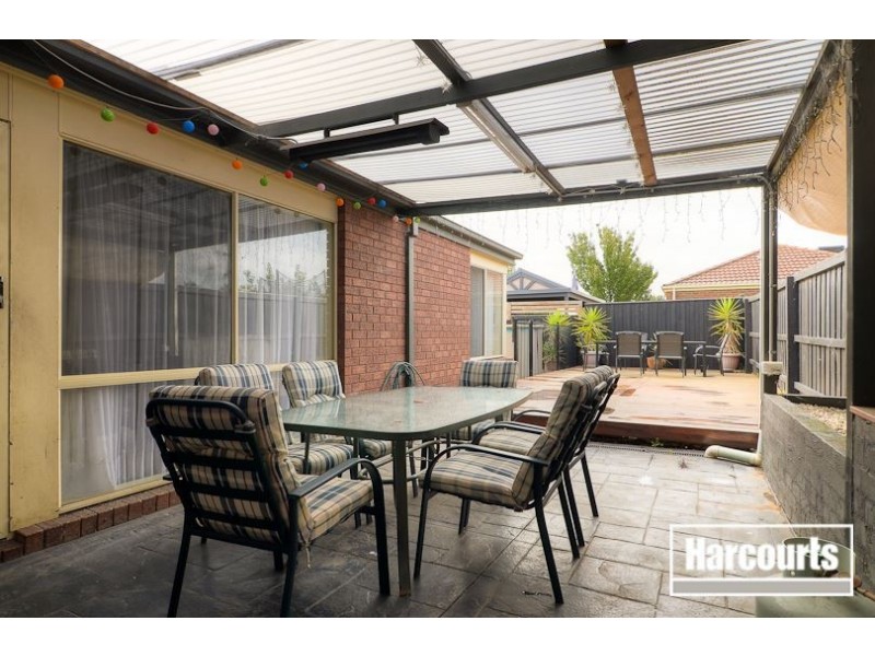 8 Falmouth Road, Narre Warren South VIC 3805