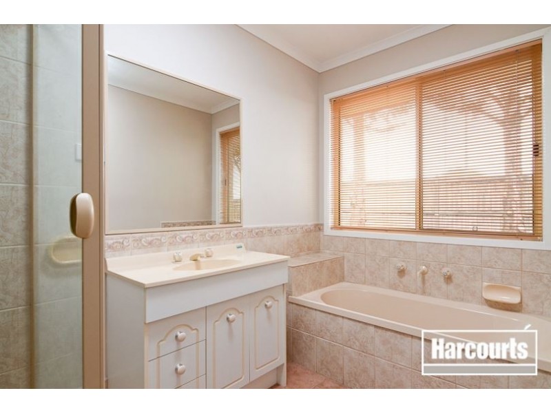 31 Haydn Place, Narre Warren South VIC 3805
