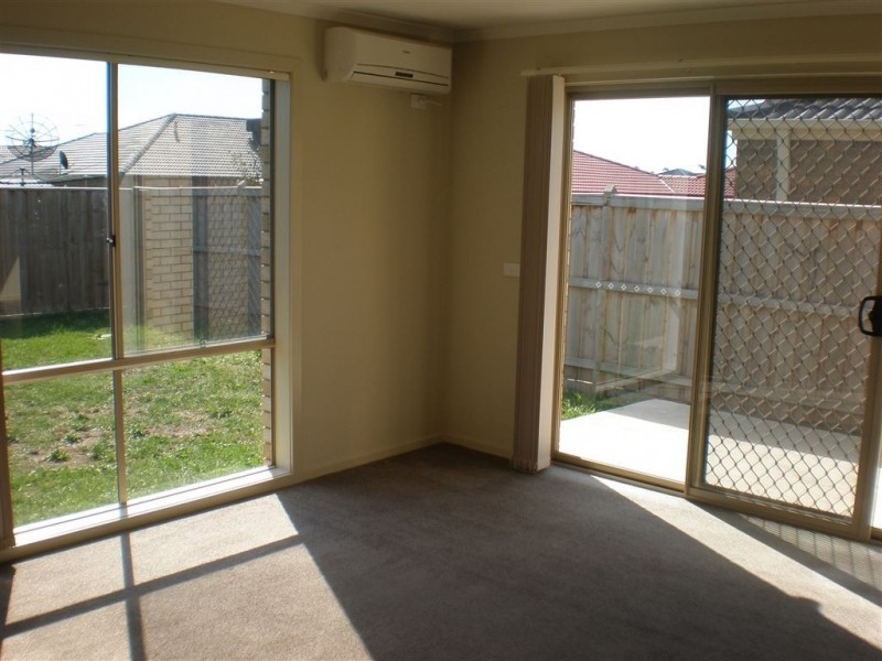 7 Penshurst Way, Cranbourne North VIC 3977