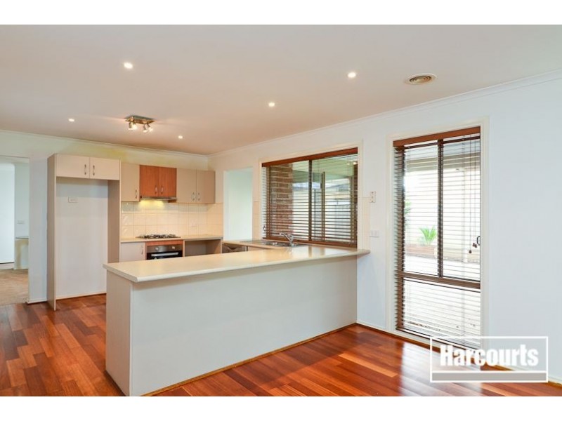 14 Broadleaf Way, Cranbourne VIC 3977