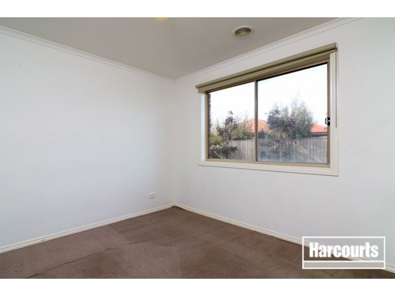 14 Broadleaf Way, Cranbourne VIC 3977