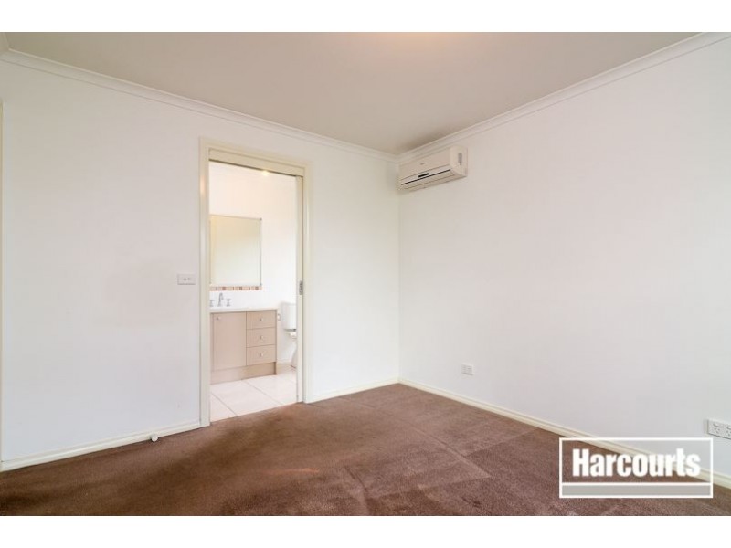 14 Broadleaf Way, Cranbourne VIC 3977