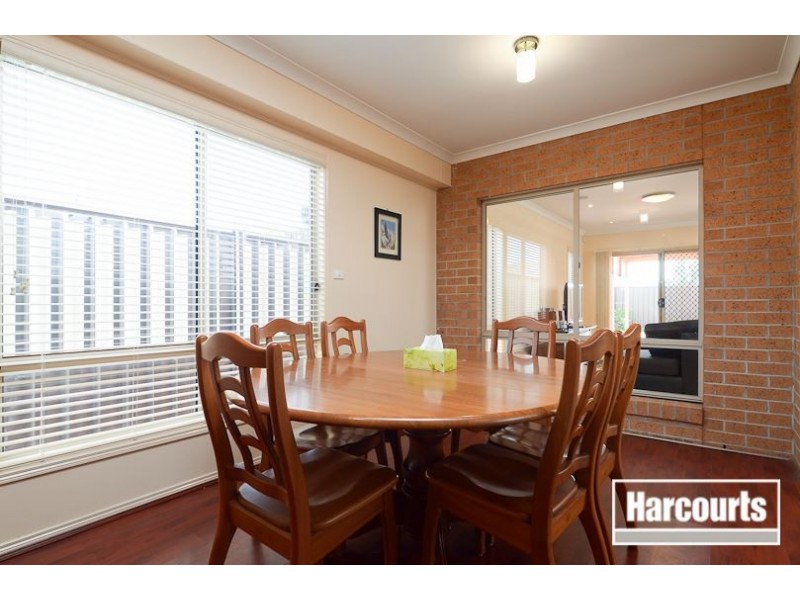 4 Merlin Drive, Cranbourne North VIC 3977