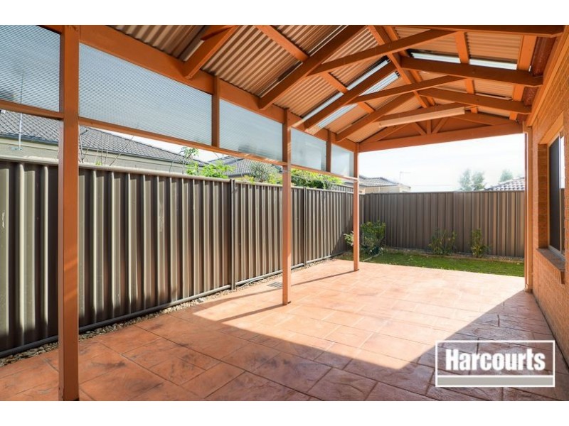 4 Merlin Drive, Cranbourne North VIC 3977