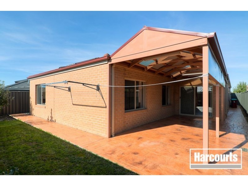 4 Merlin Drive, Cranbourne North VIC 3977