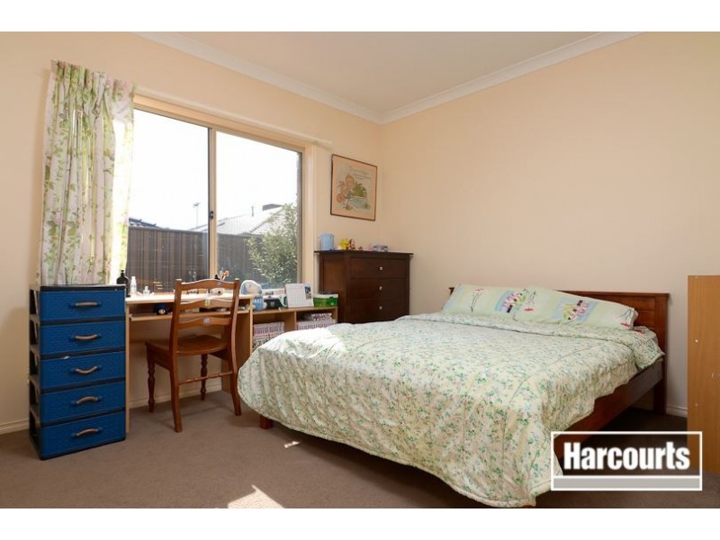 4 Merlin Drive, Cranbourne North VIC 3977