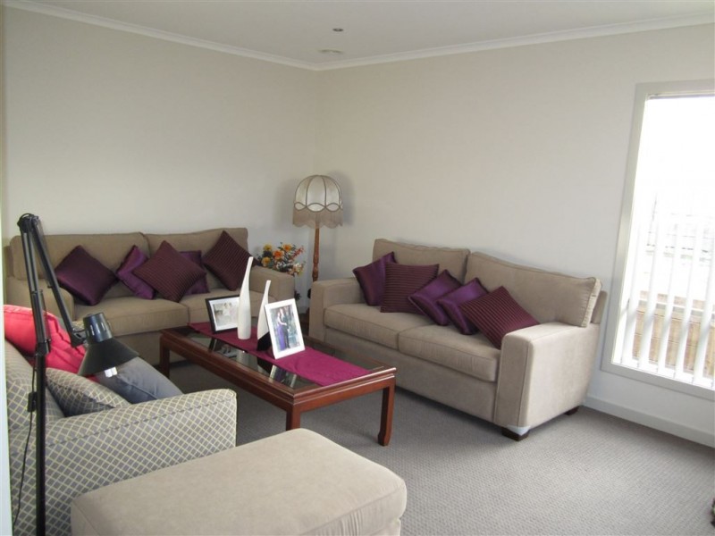 20 Sagan Drive, Cranbourne North VIC 3977